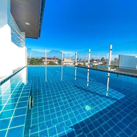 De Luxe Boutique & Rooftop Chiang Mai Eksteriør billede