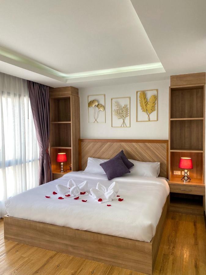 De Luxe Boutique & Rooftop Chiang Mai Eksteriør billede