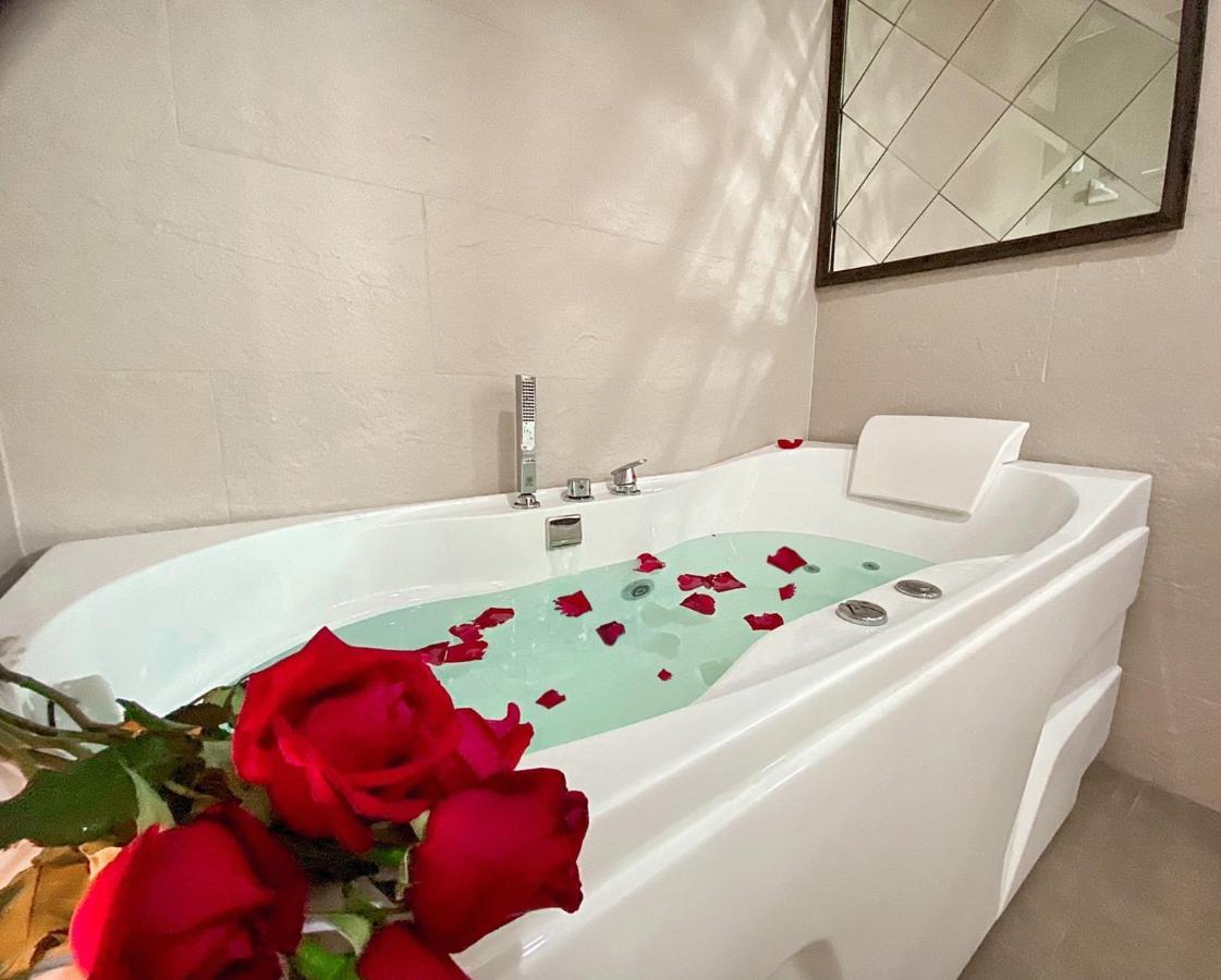 De Luxe Boutique & Rooftop Chiang Mai Eksteriør billede