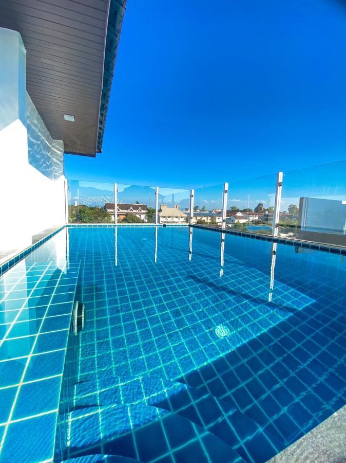 De Luxe Boutique & Rooftop Chiang Mai Eksteriør billede