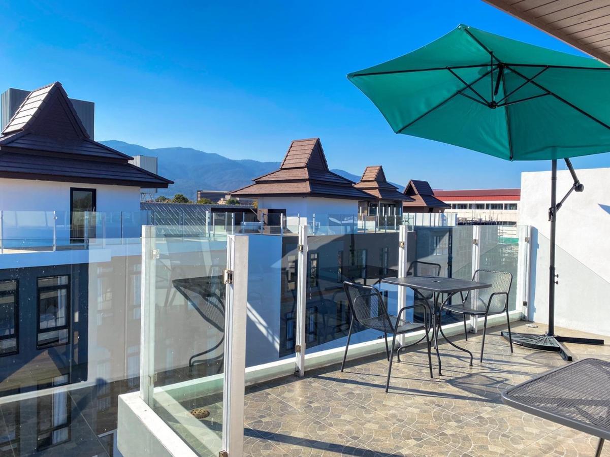 De Luxe Boutique & Rooftop Chiang Mai Eksteriør billede